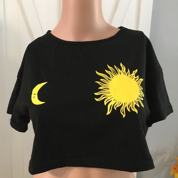 Shein cropped top - Picture 1 of 6